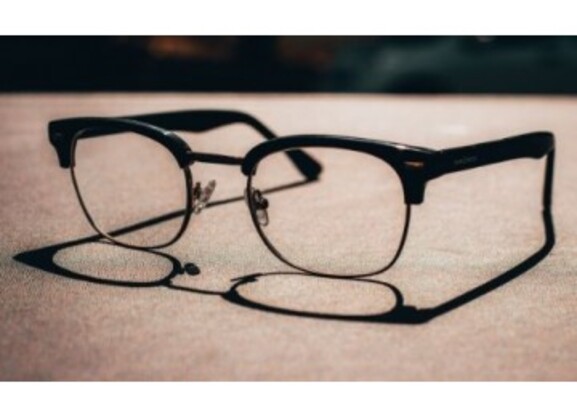 Что такое фотохромные очки и кому они подходят | Ok.Optyk