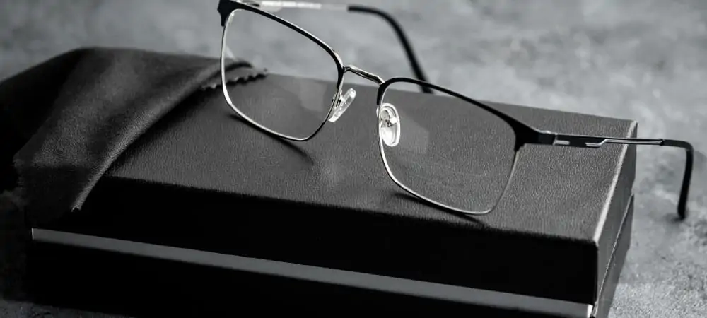 Praktyczne wskazówki: Jak wybrać idealne oprawki do okularów męskich