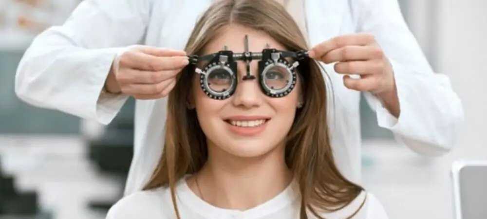 Co to jest dalekowzroczność: przyczyny, objawy, leczenie