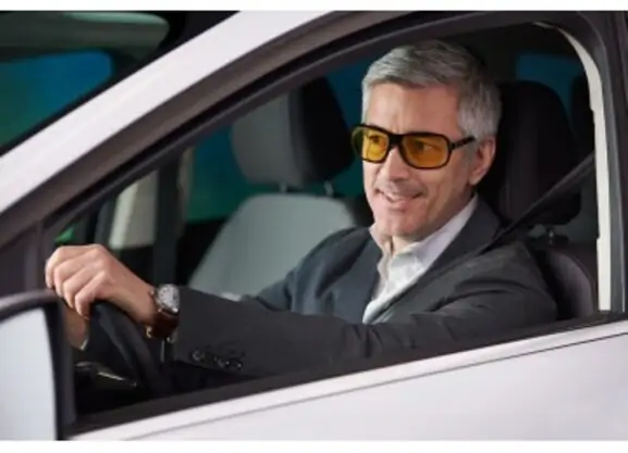 Jak wybrać okulary do jazdy - «Ok.Optyk»