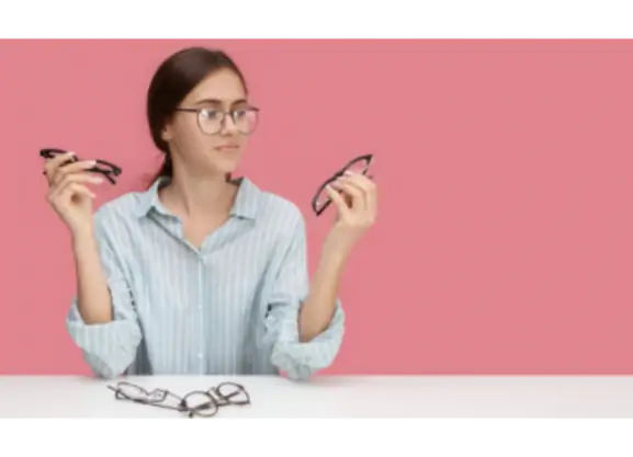 Jaka jest różnica pomiędzy okularami na miarę a gotowymi modelami - «Ok.Optyk»