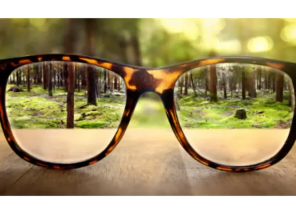 Co wybrać: okulary czy soczewki kontaktowe?