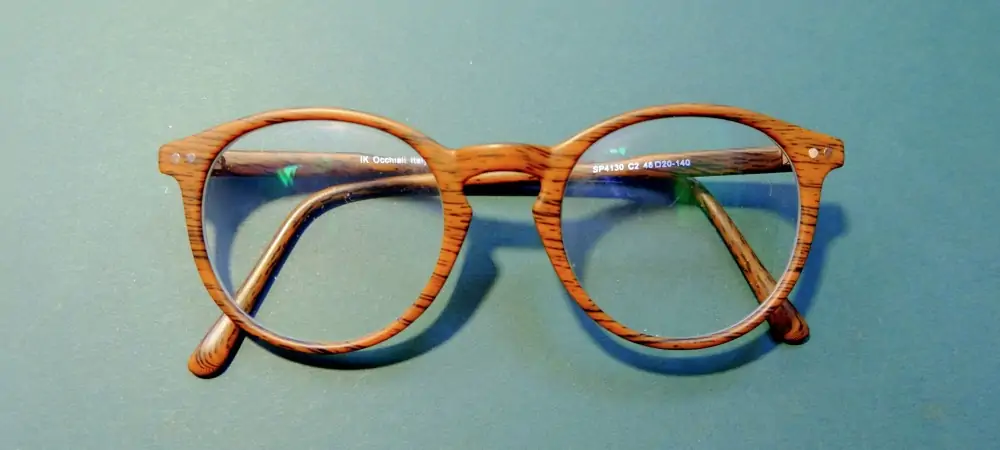 Jak Prawidłowo Dobierać Oprawki Okularów | Porady i Wskazówki