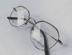 Okulary w złotej oprawie LIFESTYLE